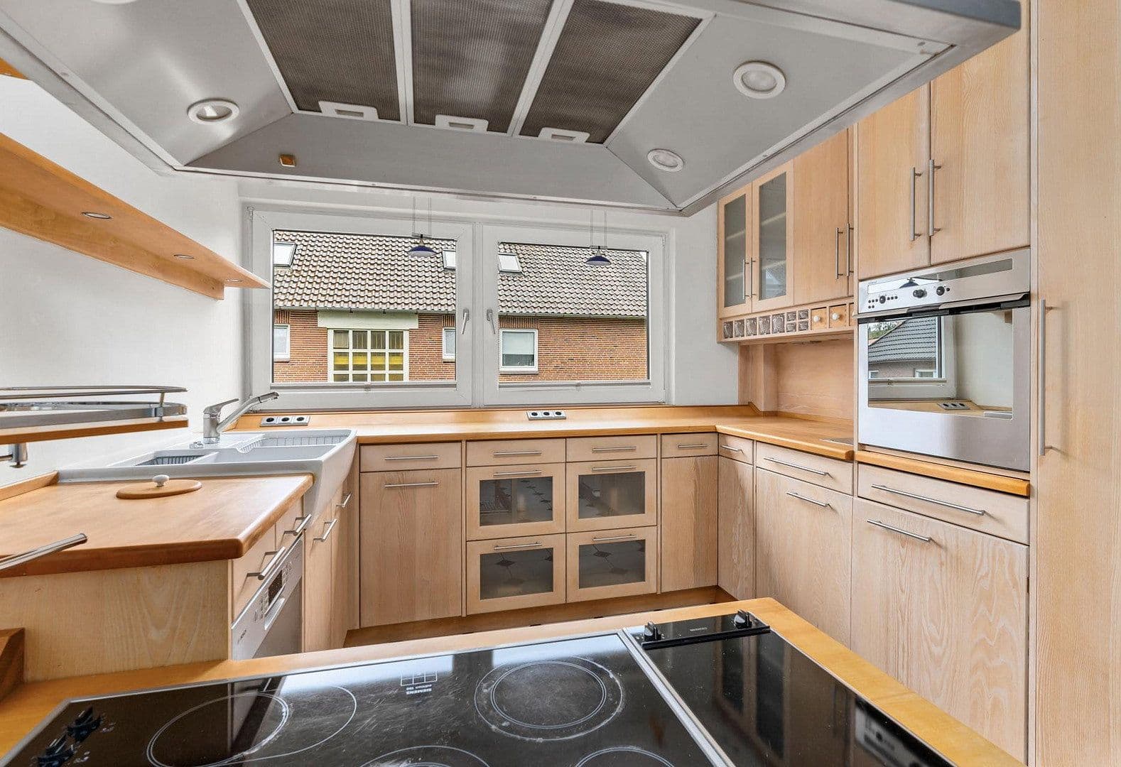 Prodej bytu 5+1 127 m², Organistenweg 5, Buxtehude, Dolní Sasko Prodej bytu 5+1 127 m², Organistenweg 5, Buxtehude, Dolní Sasko