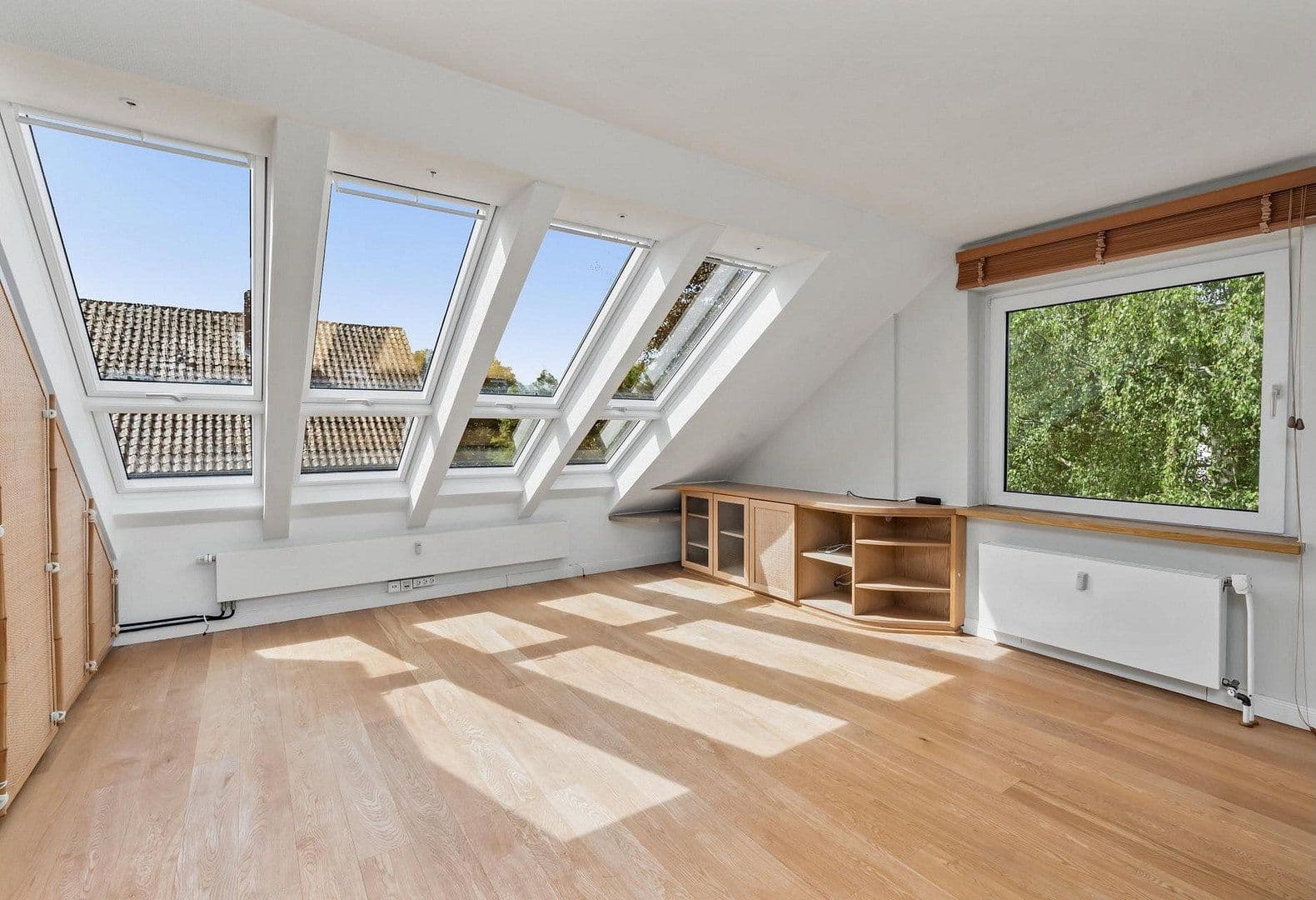 Prodej bytu 5+1 127 m², Organistenweg 5, Buxtehude, Dolní Sasko Prodej bytu 5+1 127 m², Organistenweg 5, Buxtehude, Dolní Sasko