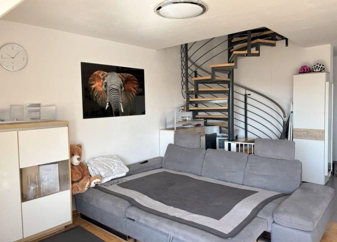 Pronájem bytu 4+1 103 m², Reichsdorfstraße 5, Sennfeld, Bavorsko Pronájem bytu 4+1 103 m², Reichsdorfstraße 5, Sennfeld, Bavorsko