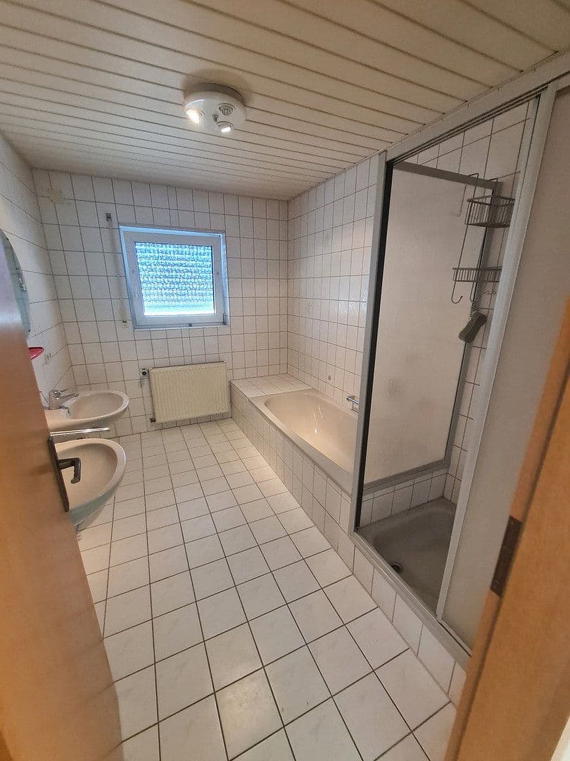 Pronájem bytu 4+1 105 m², Orchideenweg 3, Stutensee, Bádensko-Württembersko Pronájem bytu 4+1 105 m², Orchideenweg 3, Stutensee, Bádensko-Württembersko