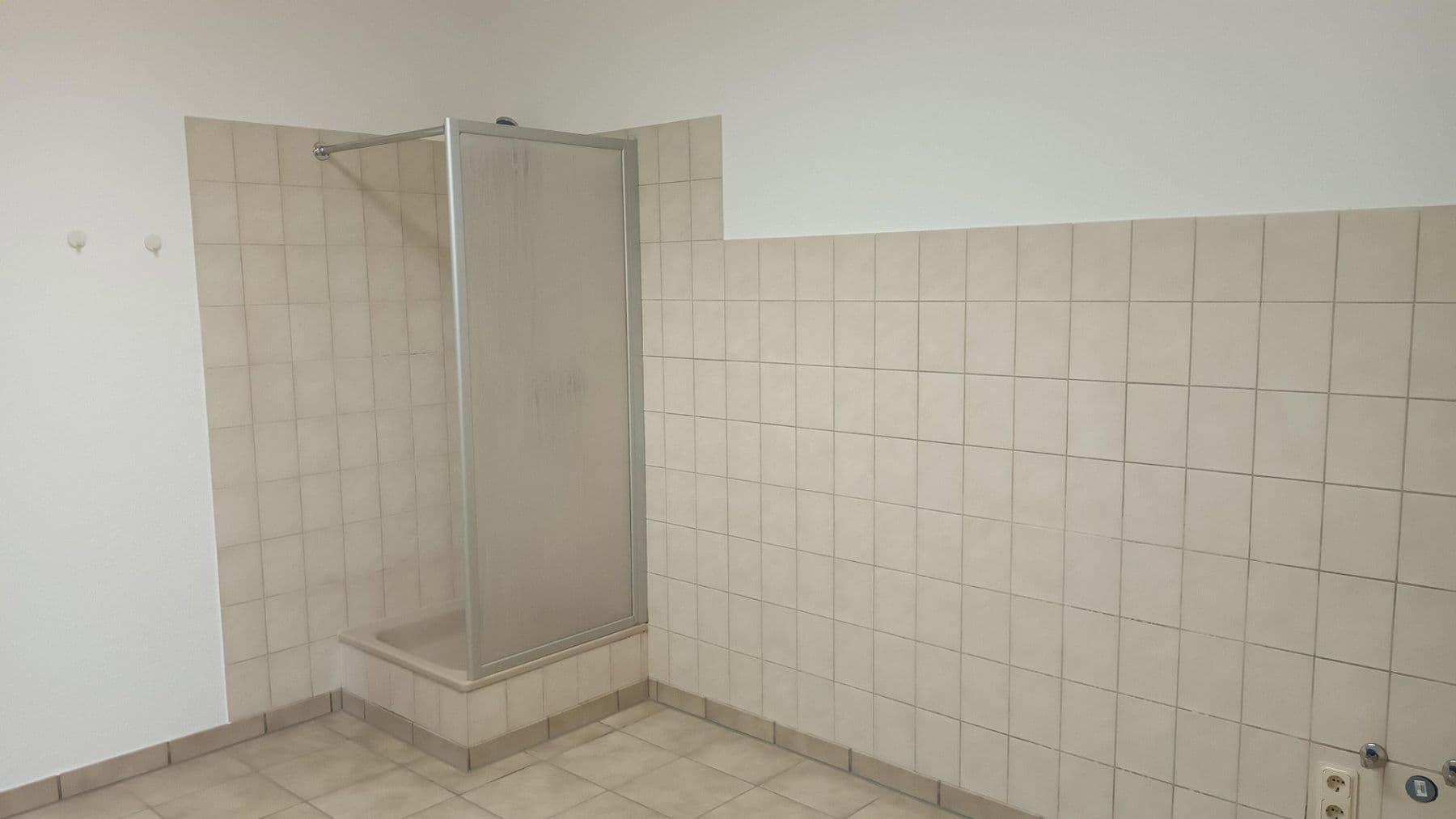 Pronájem nebytového prostoru 860 m², Neunkirchen, Severní Porýní-Vestfálsko Pronájem nebytového prostoru 860 m², Neunkirchen, Severní Porýní-Vestfálsko