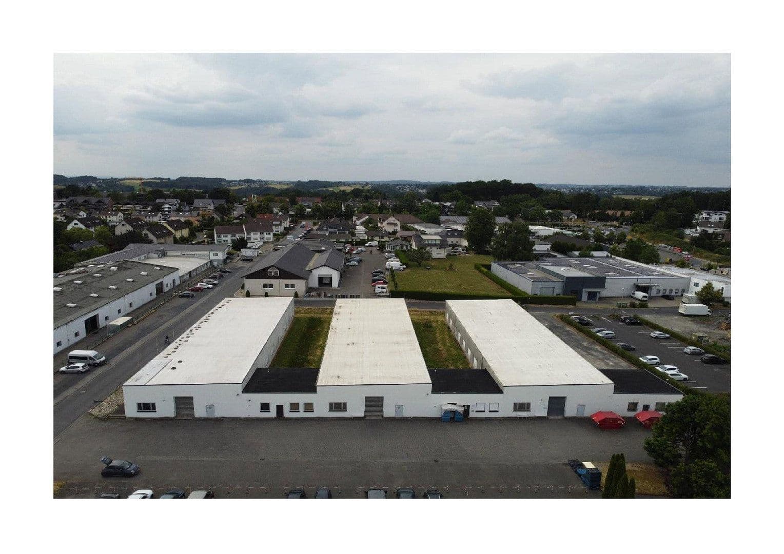Pronájem nebytového prostoru 860 m², Neunkirchen, Severní Porýní-Vestfálsko Pronájem nebytového prostoru 860 m², Neunkirchen, Severní Porýní-Vestfálsko