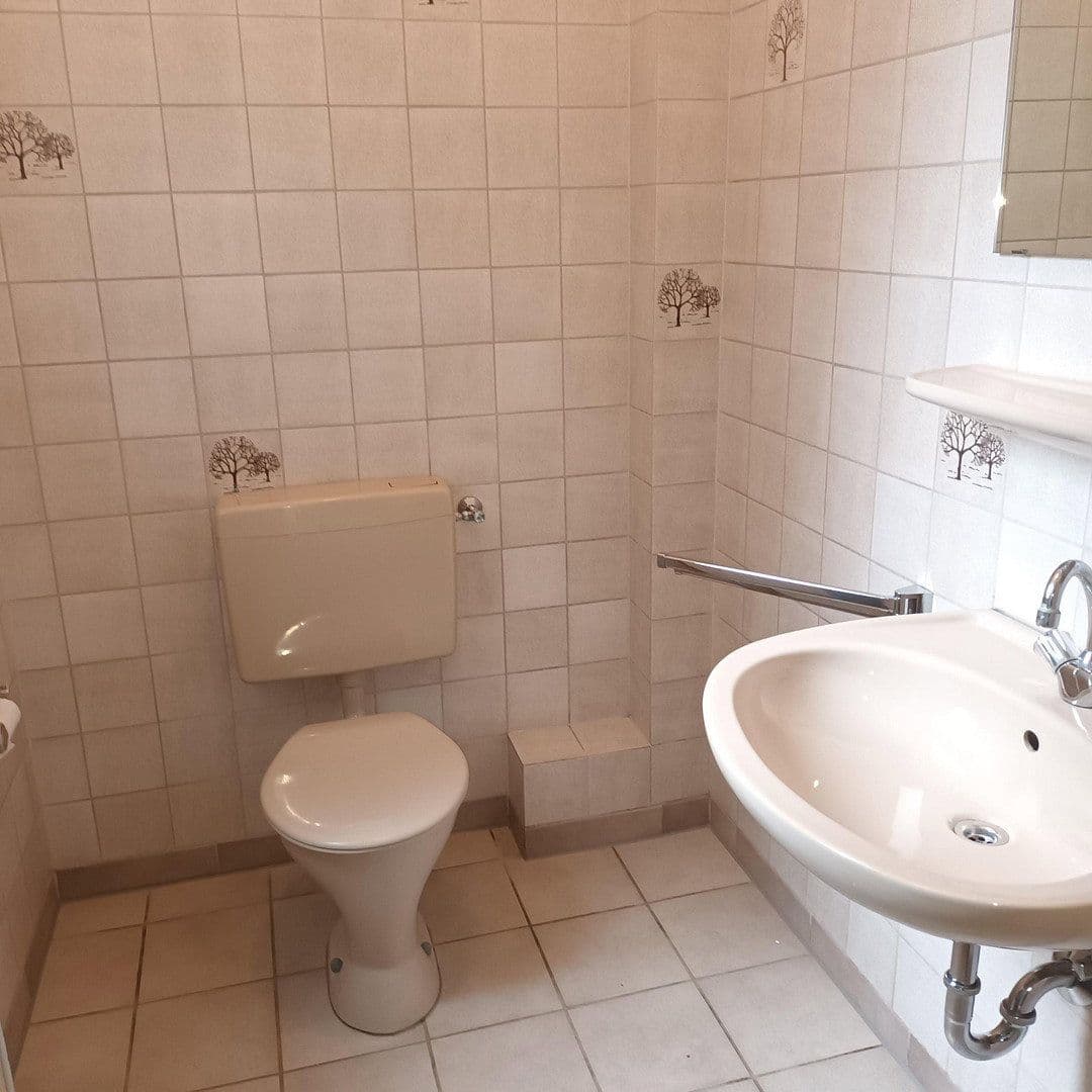 Pronájem nebytového prostoru 860 m², Neunkirchen, Severní Porýní-Vestfálsko Pronájem nebytového prostoru 860 m², Neunkirchen, Severní Porýní-Vestfálsko