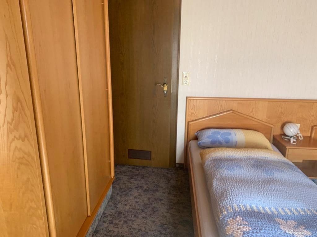 Pronájem domu 300 m², pozemek 550 m², Straubing, Bavorsko Pronájem domu 300 m², pozemek 550 m², Straubing, Bavorsko