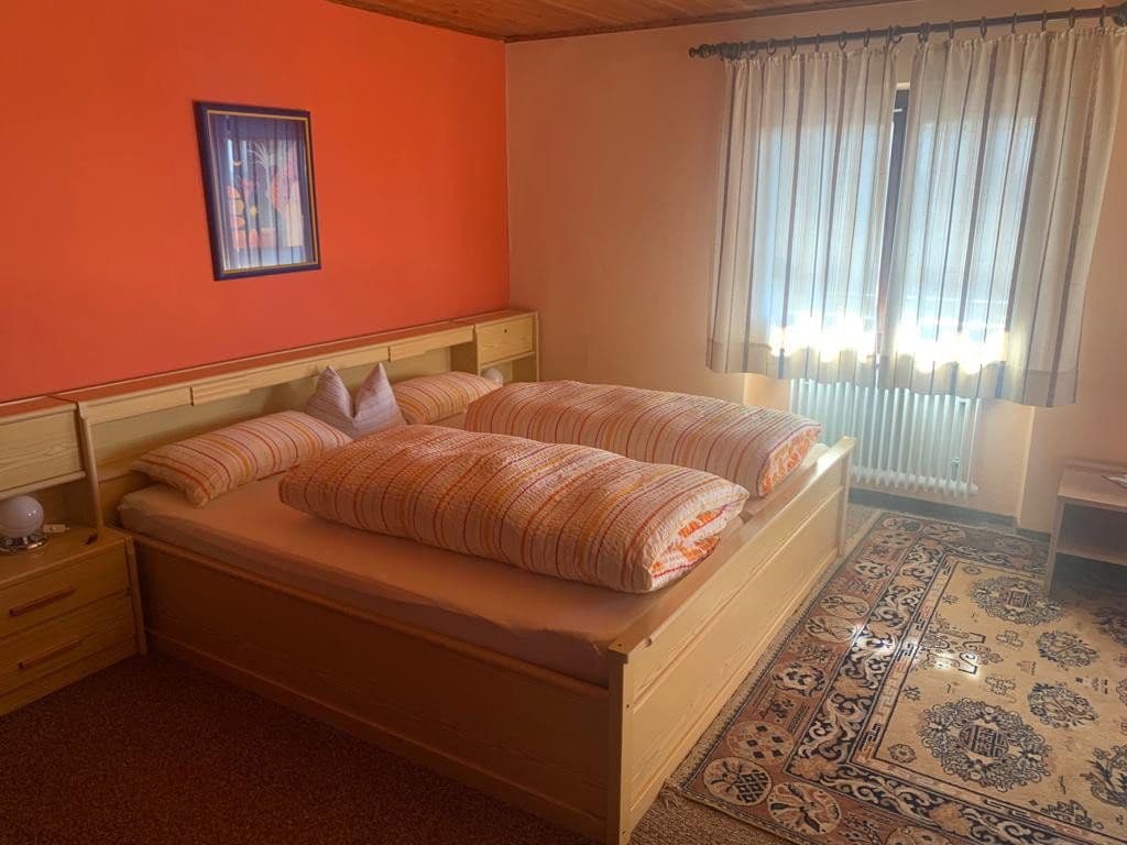 Pronájem domu 300 m², pozemek 550 m², Straubing, Bavorsko Pronájem domu 300 m², pozemek 550 m², Straubing, Bavorsko