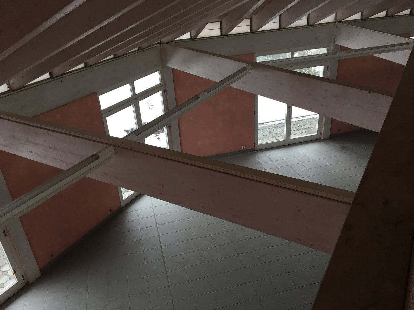 Pronájem nebytového prostoru 450 m², Zum Tälchen 2, Wilsdruff, Sasko Pronájem nebytového prostoru 450 m², Zum Tälchen 2, Wilsdruff, Sasko