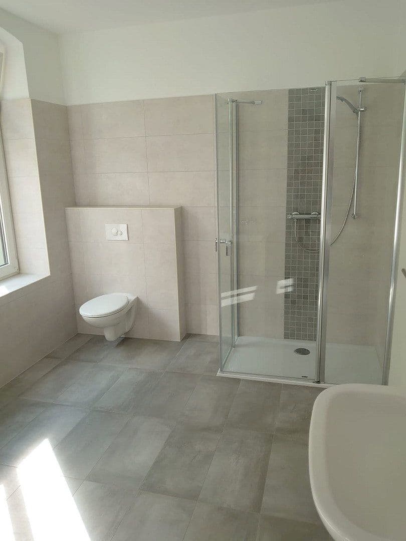 Pronájem bytu 2+1 94 m², Humboldtstraße 8, Reichenbach, Sasko Pronájem bytu 2+1 94 m², Humboldtstraße 8, Reichenbach, Sasko