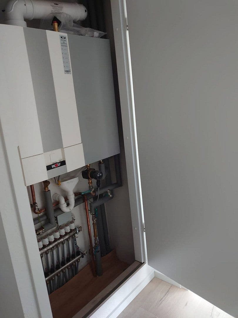 Pronájem bytu 2+1 94 m², Humboldtstraße 8, Reichenbach, Sasko Pronájem bytu 2+1 94 m², Humboldtstraße 8, Reichenbach, Sasko