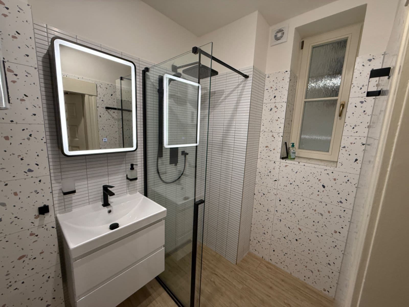 Pronájem bytu 2+kk 48 m², Čajkovského, Praha, Praha Pronájem bytu 2+kk 48 m², Čajkovského, Praha, Praha