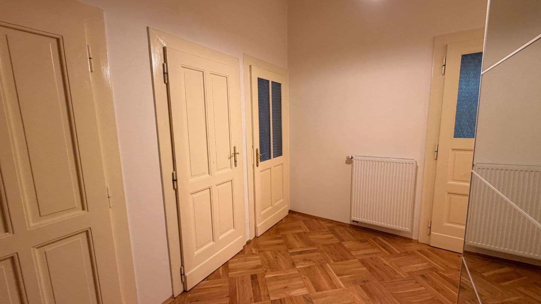 Pronájem bytu 2+1 70 m², Haškova, Praha, Praha Pronájem bytu 2+1 70 m², Haškova, Praha, Praha