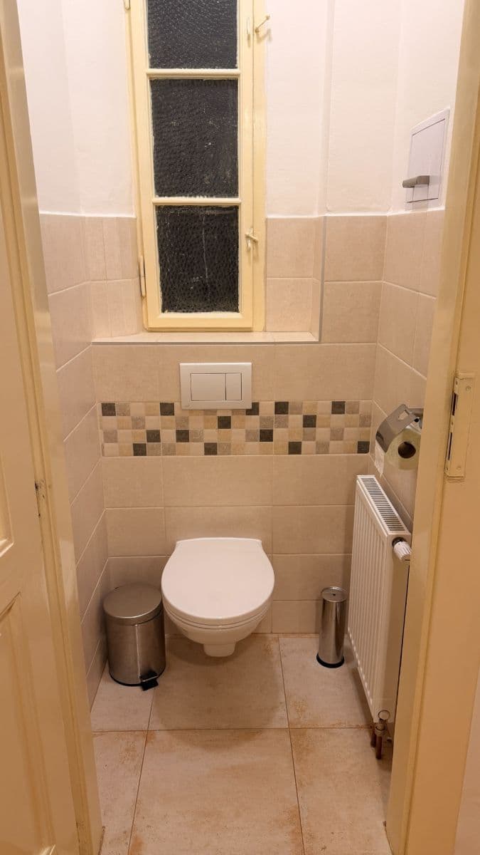 Pronájem bytu 2+1 70 m², Haškova, Praha, Praha Pronájem bytu 2+1 70 m², Haškova, Praha, Praha