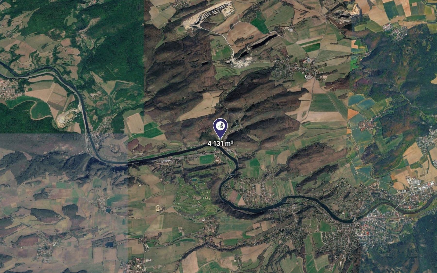 Prodej pozemku 4.131 m², Karlštejn, Středočeský kraj Prodej pozemku 4.131 m², Karlštejn, Středočeský kraj