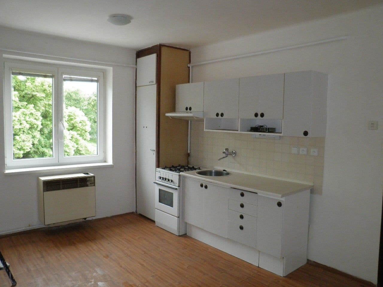 Pronájem bytu 1+1 54 m², Pražská, Žatec, Ústecký kraj Pronájem bytu 1+1 54 m², Pražská, Žatec, Ústecký kraj