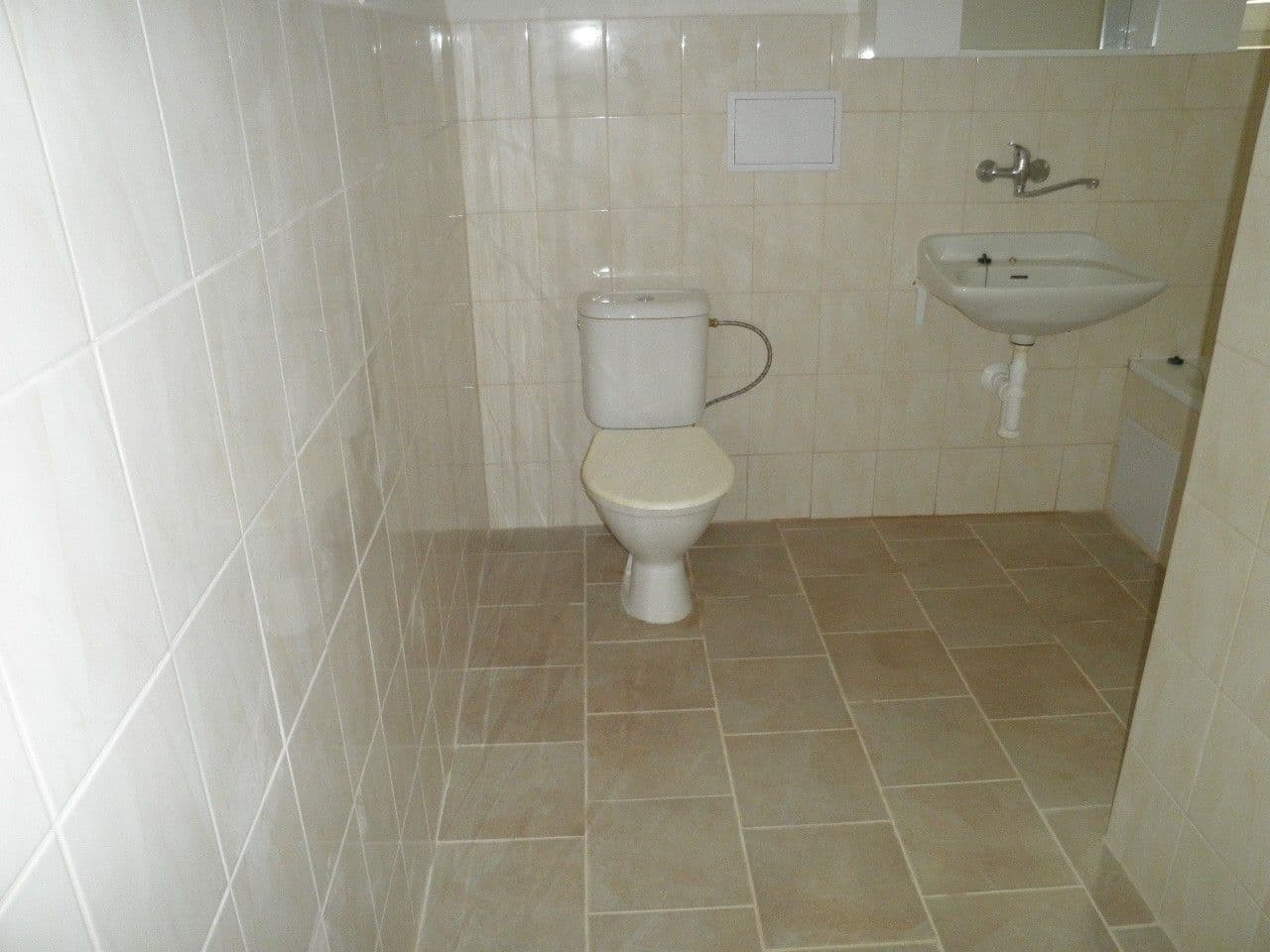 Pronájem bytu 1+1 54 m², Pražská, Žatec, Ústecký kraj Pronájem bytu 1+1 54 m², Pražská, Žatec, Ústecký kraj