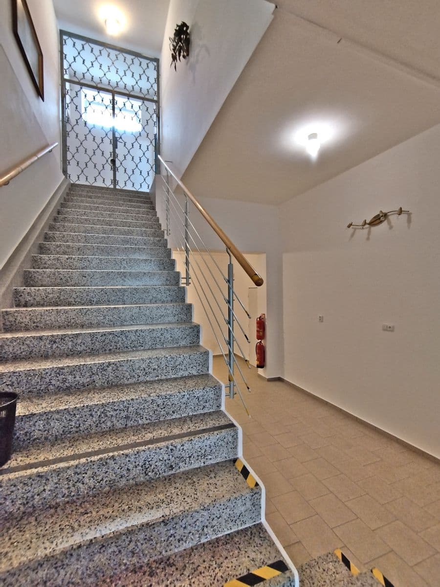 Prodej domu 1.612 m², pozemek 2.585 m², Huťská, Kladno, Středočeský kraj Prodej domu 1.612 m², pozemek 2.585 m², Huťská, Kladno, Středočeský kraj