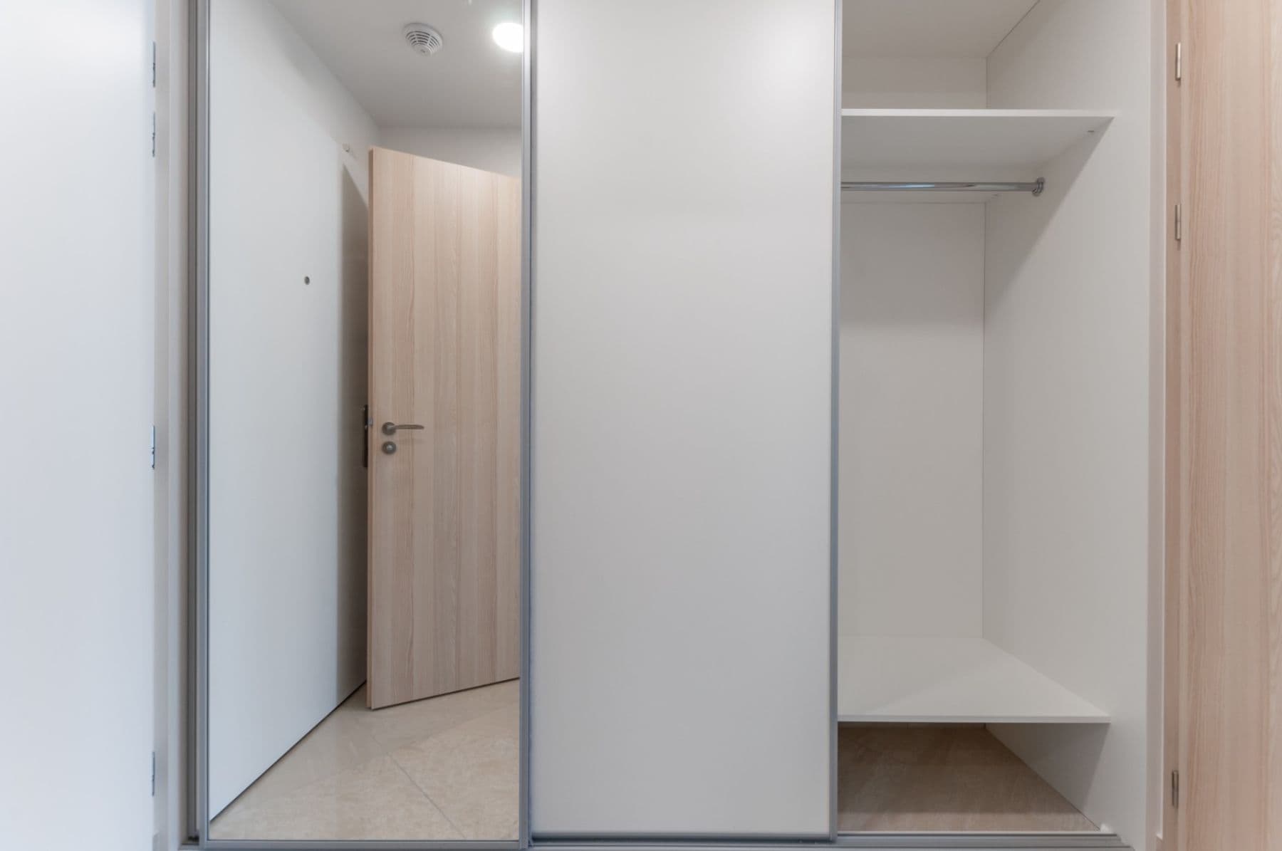 Pronájem bytu 1+kk 28 m², Bassova, Praha, Praha Pronájem bytu 1+kk 28 m², Bassova, Praha, Praha