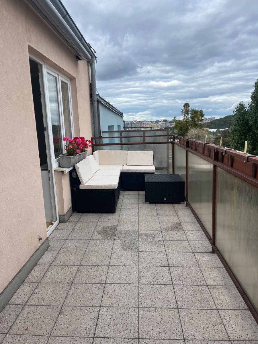 Pronájem bytu 3+kk 70 m², Zdaru, Praha, Praha Pronájem bytu 3+kk 70 m², Zdaru, Praha, Praha