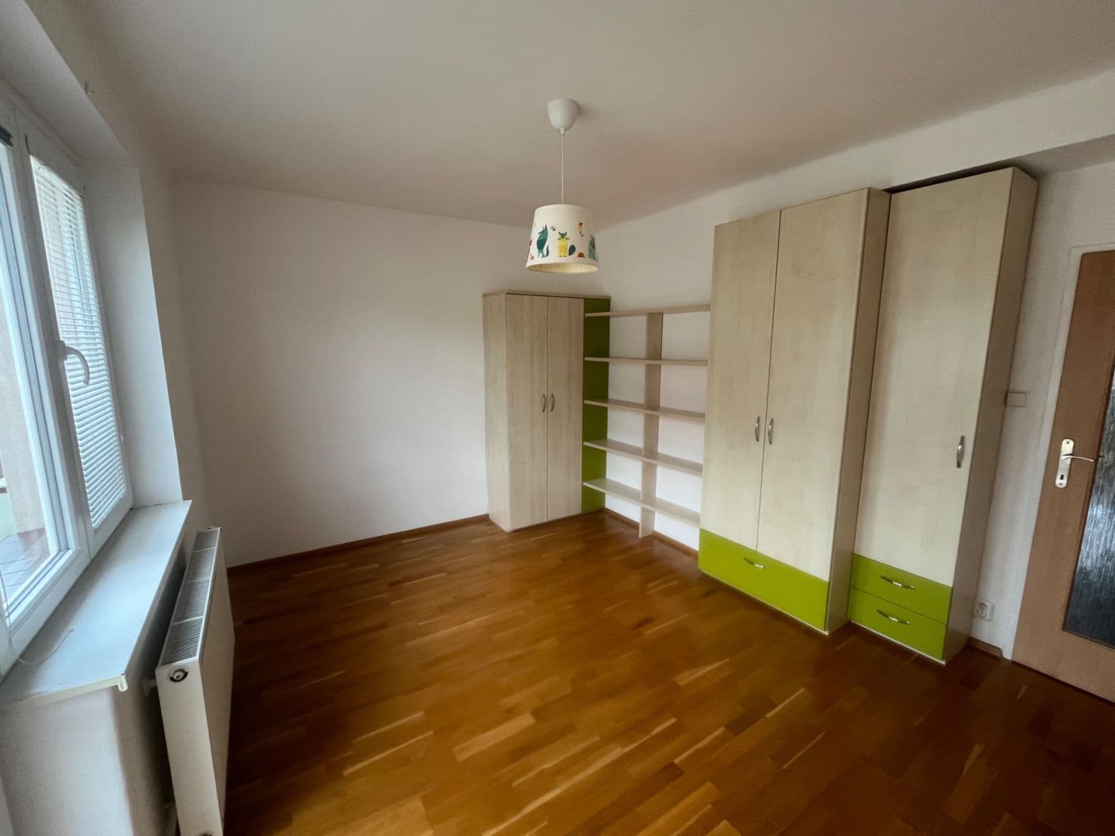 Pronájem bytu 3+kk 70 m², Zdaru, Praha, Praha Pronájem bytu 3+kk 70 m², Zdaru, Praha, Praha