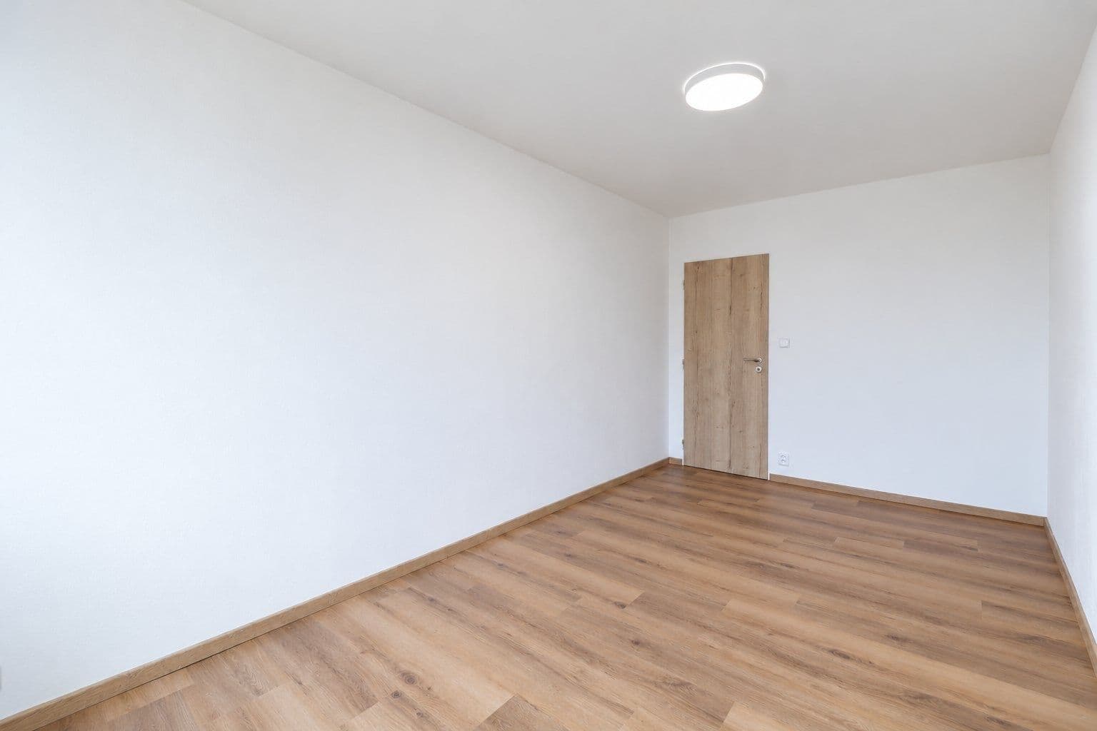 Pronájem bytu 3+1 76 m², Kopřivnická, Praha, Praha Pronájem bytu 3+1 76 m², Kopřivnická, Praha, Praha