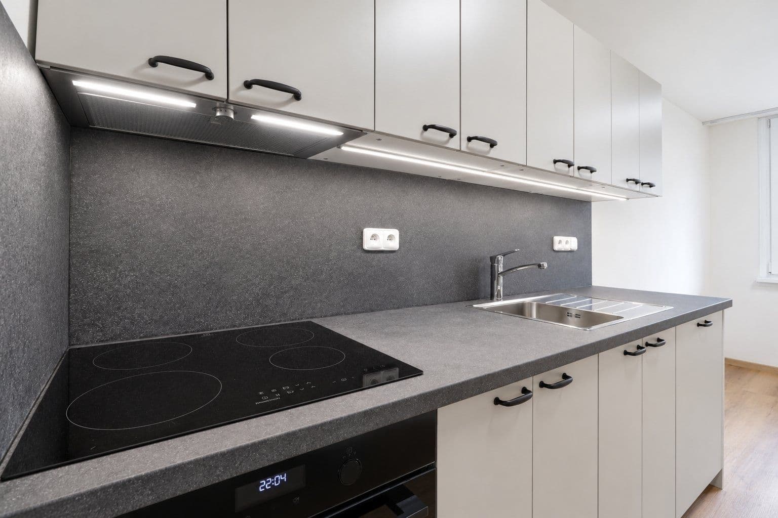 Pronájem bytu 3+1 76 m², Kopřivnická, Praha, Praha Pronájem bytu 3+1 76 m², Kopřivnická, Praha, Praha