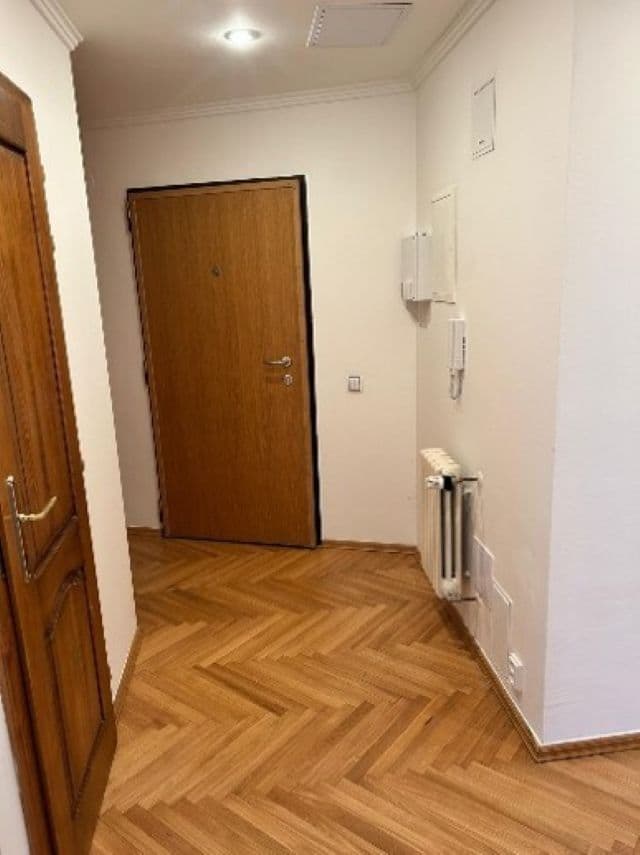 Prodej bytu 2+1 77 m², Jana Zajíce, Praha, Praha Prodej bytu 2+1 77 m², Jana Zajíce, Praha, Praha