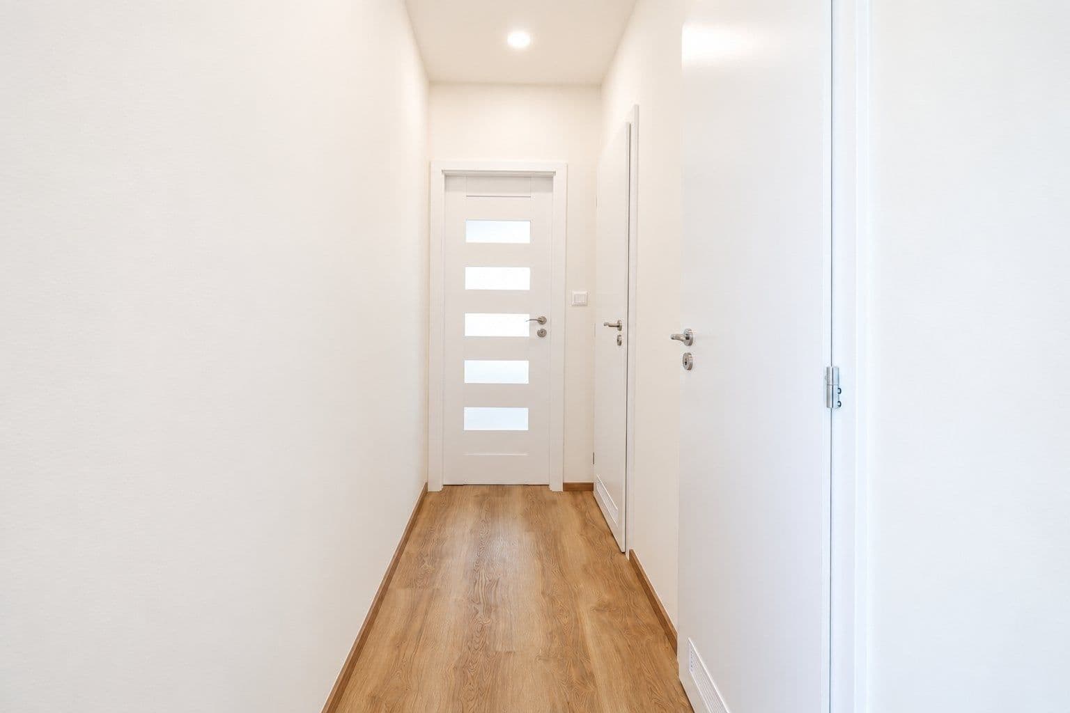 Pronájem bytu 3+1 78 m², Voskovcova, Praha, Praha Pronájem bytu 3+1 78 m², Voskovcova, Praha, Praha