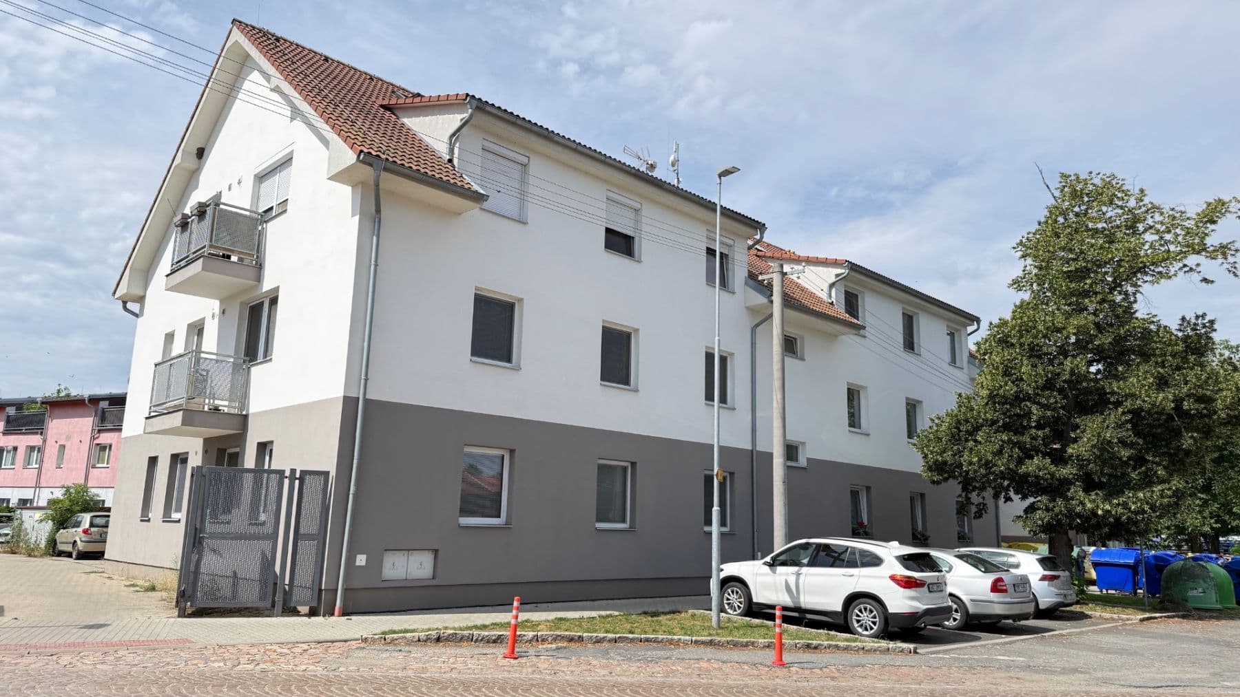 Prodej bytu 3+kk 60 m², Břežany II, Středočeský kraj Prodej bytu 3+kk 60 m², Břežany II, Středočeský kraj