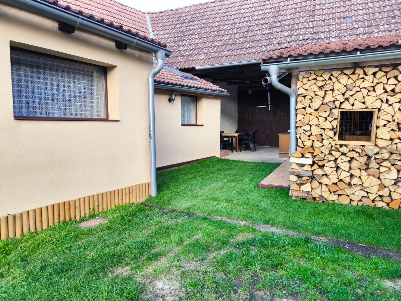 Prodej domu 158 m², pozemek 1.019 m², Dívčice, Jihočeský kraj Prodej domu 158 m², pozemek 1.019 m², Dívčice, Jihočeský kraj