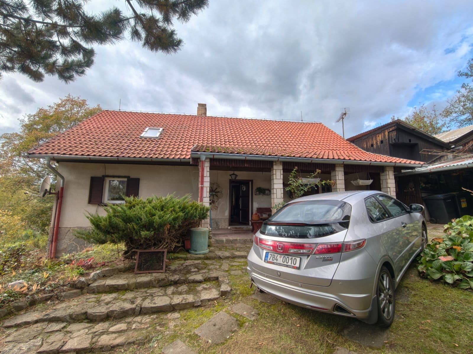 Prodej domu 199 m², pozemek 766 m², Velké Popovice, Středočeský kraj Prodej domu 199 m², pozemek 766 m², Velké Popovice, Středočeský kraj