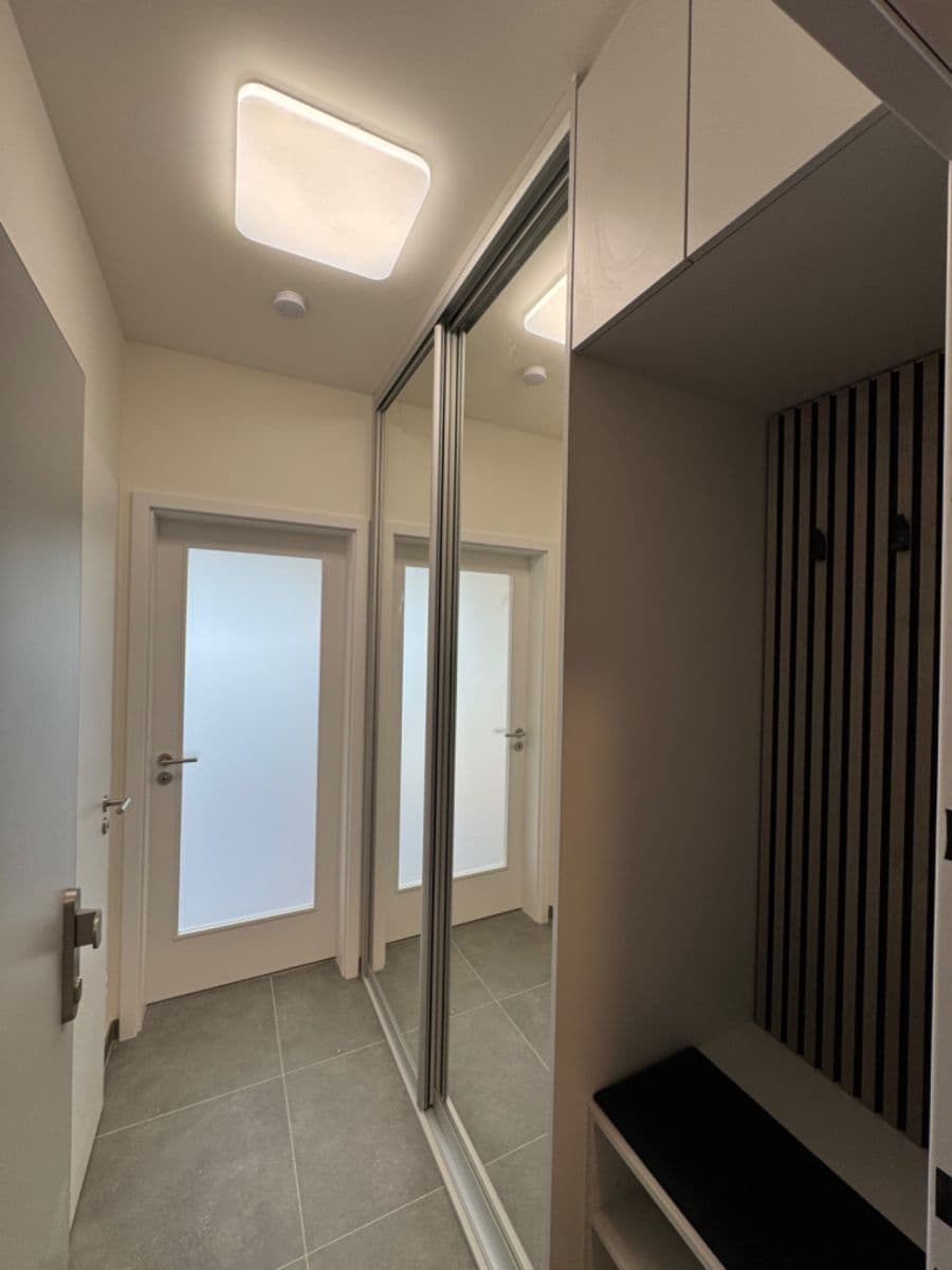 Pronájem bytu 1+kk 29 m², Ocelářská, Praha, Praha Pronájem bytu 1+kk 29 m², Ocelářská, Praha, Praha