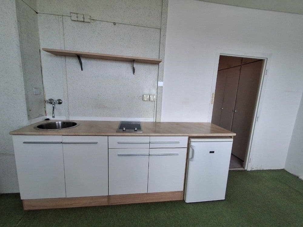 Prodej bytu 1+kk 34 m², Jesenická, Plzeň, Plzeňský kraj Prodej bytu 1+kk 34 m², Jesenická, Plzeň, Plzeňský kraj