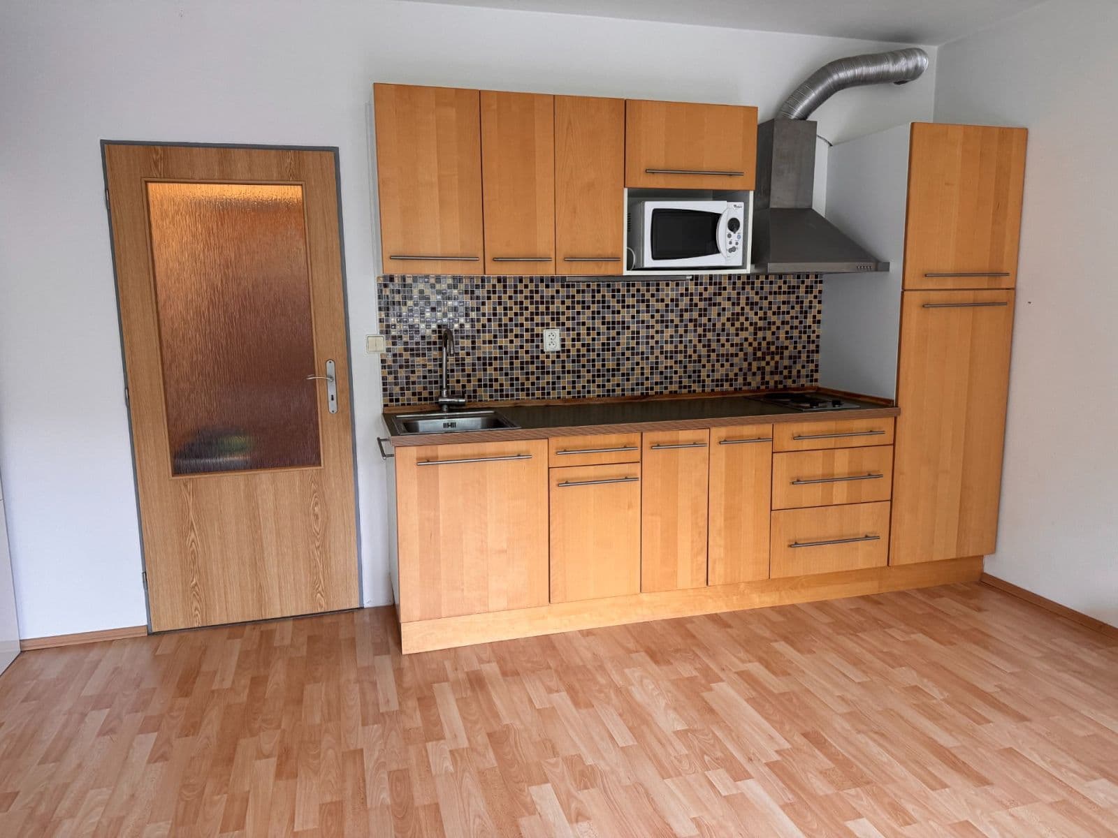 Pronájem bytu 1+kk 36 m², Novovysočanská, Praha, Praha Pronájem bytu 1+kk 36 m², Novovysočanská, Praha, Praha