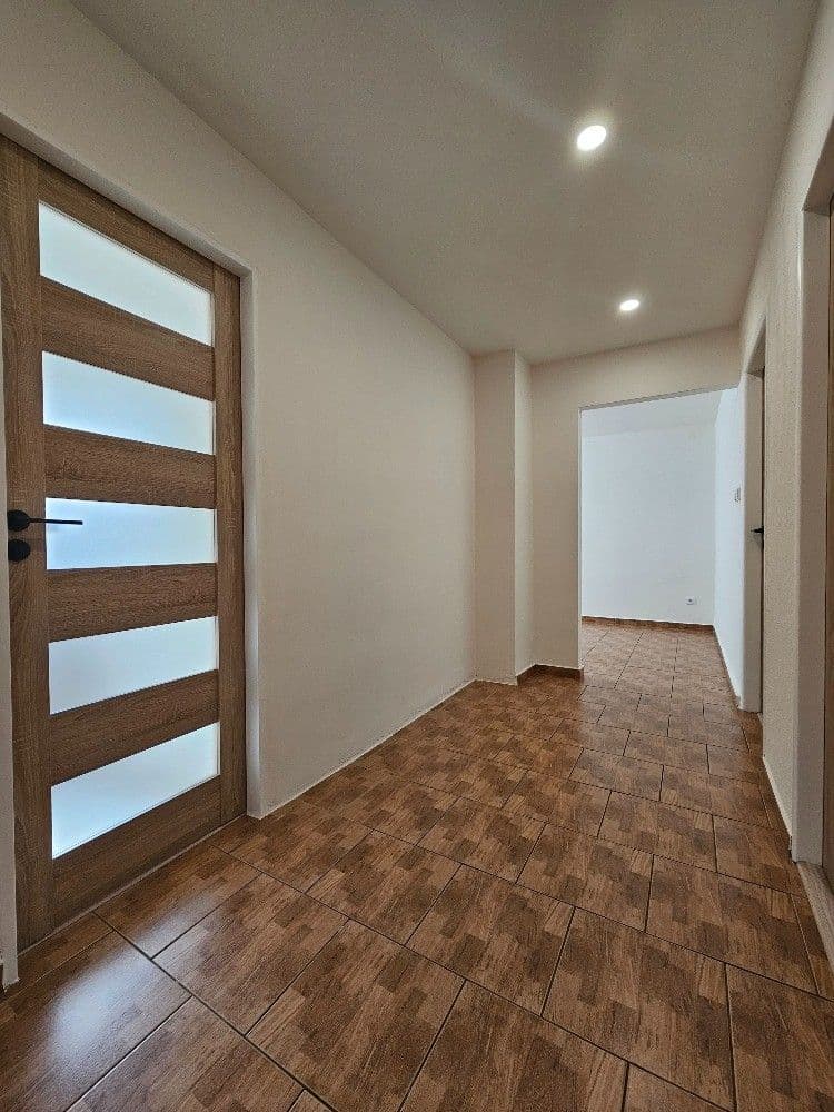 Prodej bytu 3+1 68 m², U Červených domků, Hodonín, Jihomoravský kraj Prodej bytu 3+1 68 m², U Červených domků, Hodonín, Jihomoravský kraj