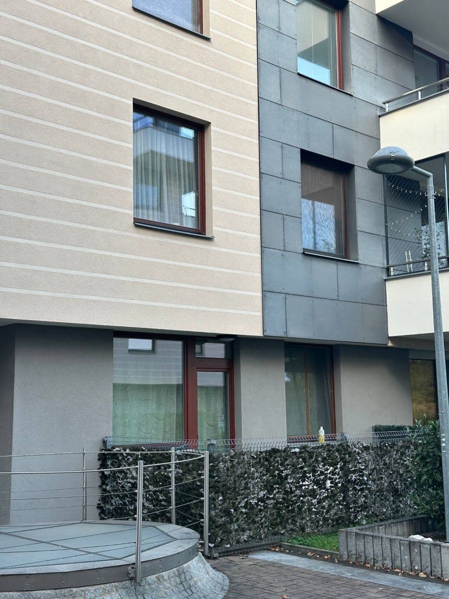 Prodej bytu 2+kk 58 m², Pod Dvorem, Praha, Praha Prodej bytu 2+kk 58 m², Pod Dvorem, Praha, Praha