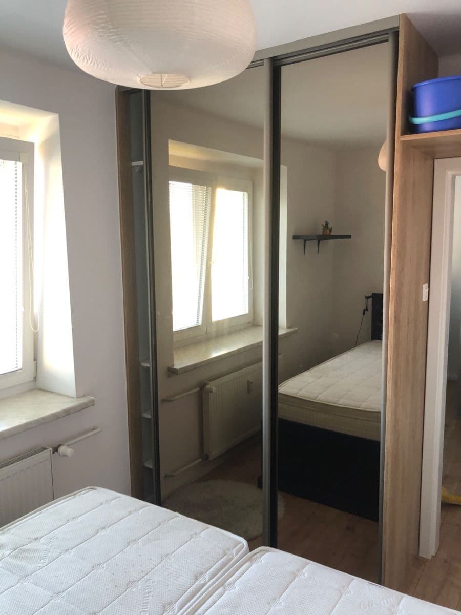 Pronájem bytu 2+1 33 m², Pluhová, Nové Mesto, Bratislavský kraj Pronájem bytu 2+1 33 m², Pluhová, Nové Mesto, Bratislavský kraj