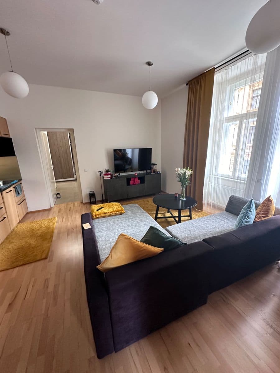Pronájem bytu 2+kk 54 m², Tyršova, Praha, Praha Pronájem bytu 2+kk 54 m², Tyršova, Praha, Praha