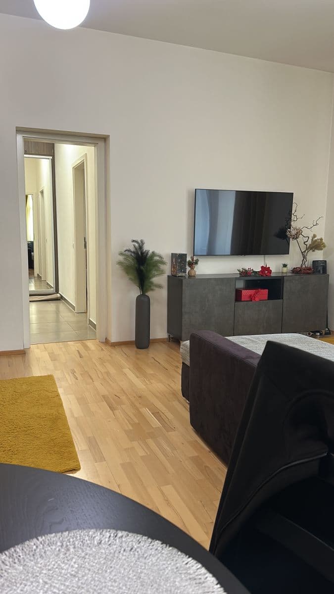 Pronájem bytu 2+kk 54 m², Tyršova, Praha, Praha Pronájem bytu 2+kk 54 m², Tyršova, Praha, Praha