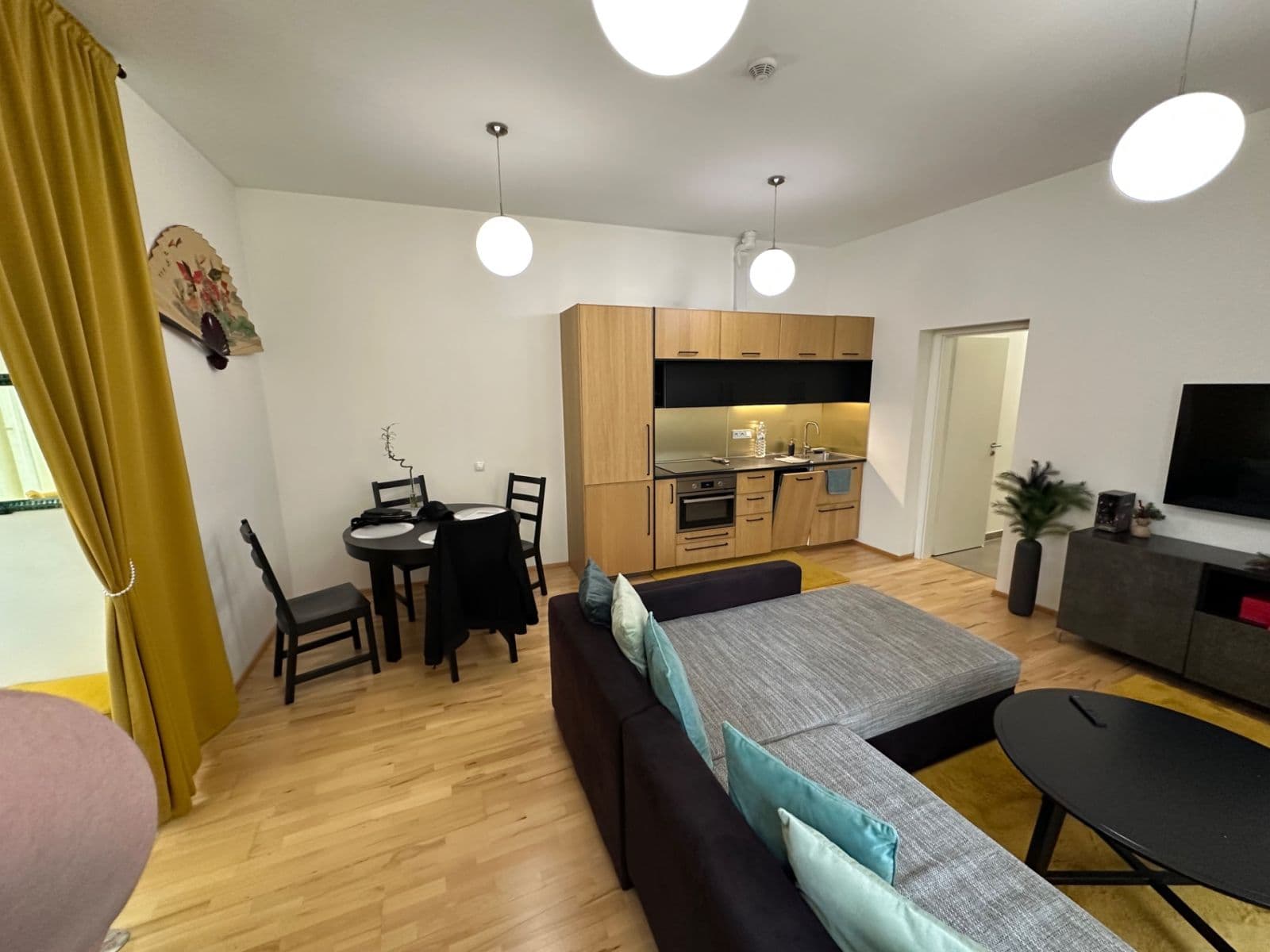 Pronájem bytu 2+kk 54 m², Tyršova, Praha, Praha Pronájem bytu 2+kk 54 m², Tyršova, Praha, Praha