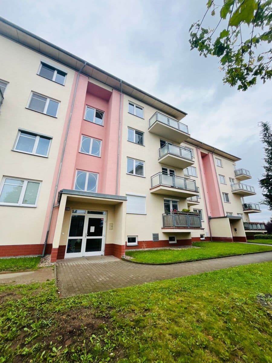 Pronájem bytu 2+kk 37 m², Felklova, Roztoky, Středočeský kraj Pronájem bytu 2+kk 37 m², Felklova, Roztoky, Středočeský kraj