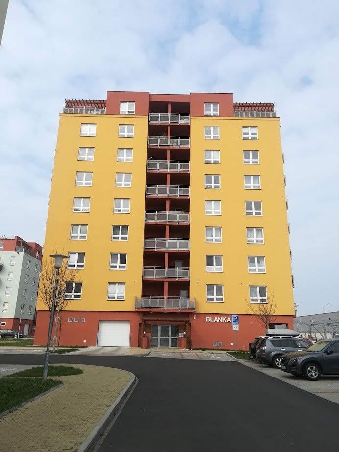 Pronájem bytu 1+kk 31 m², U Borských kasáren, Plzeň, Plzeňský kraj Pronájem bytu 1+kk 31 m², U Borských kasáren, Plzeň, Plzeňský kraj