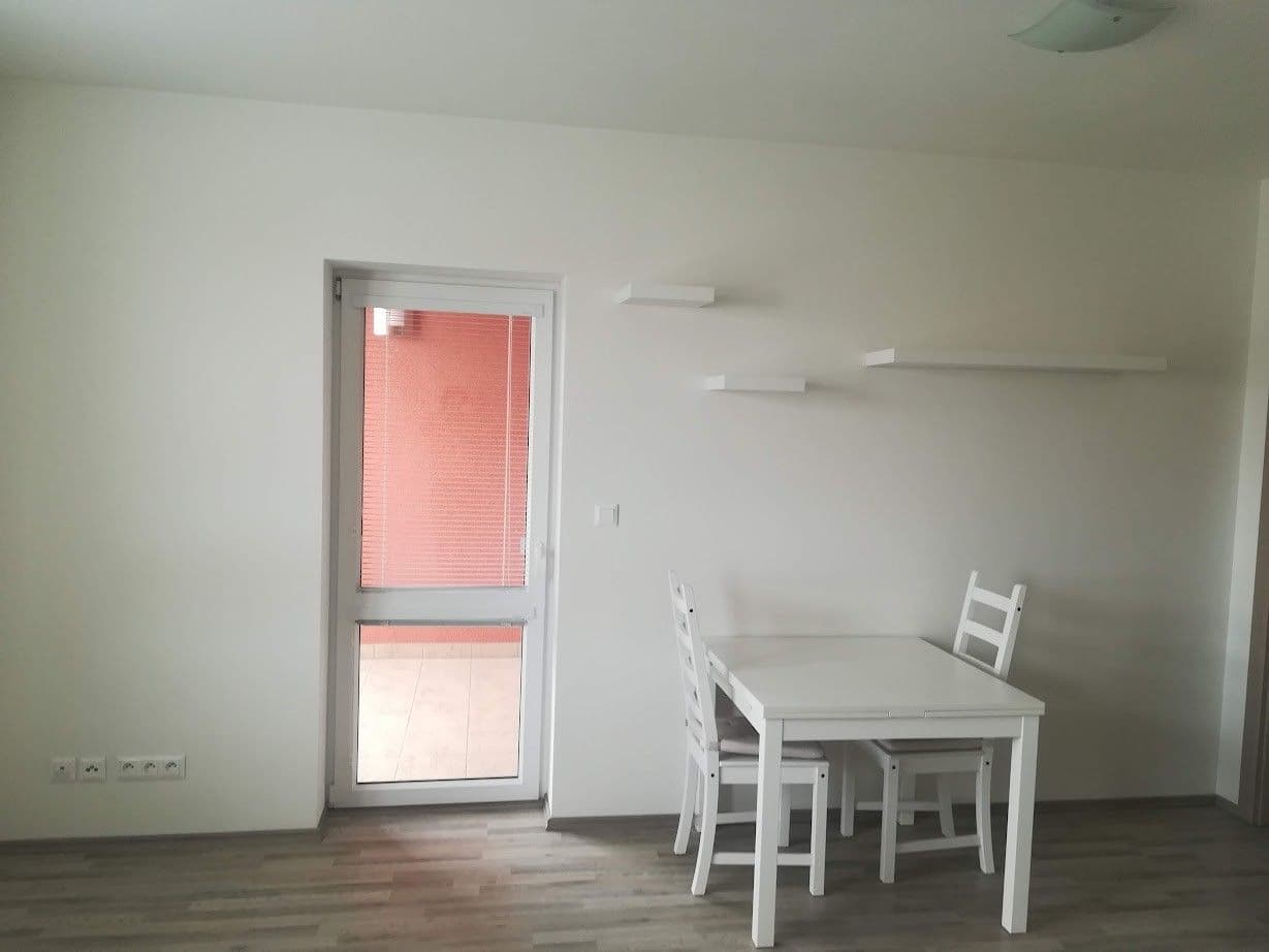 Pronájem bytu 1+kk 31 m², U Borských kasáren, Plzeň, Plzeňský kraj Pronájem bytu 1+kk 31 m², U Borských kasáren, Plzeň, Plzeňský kraj
