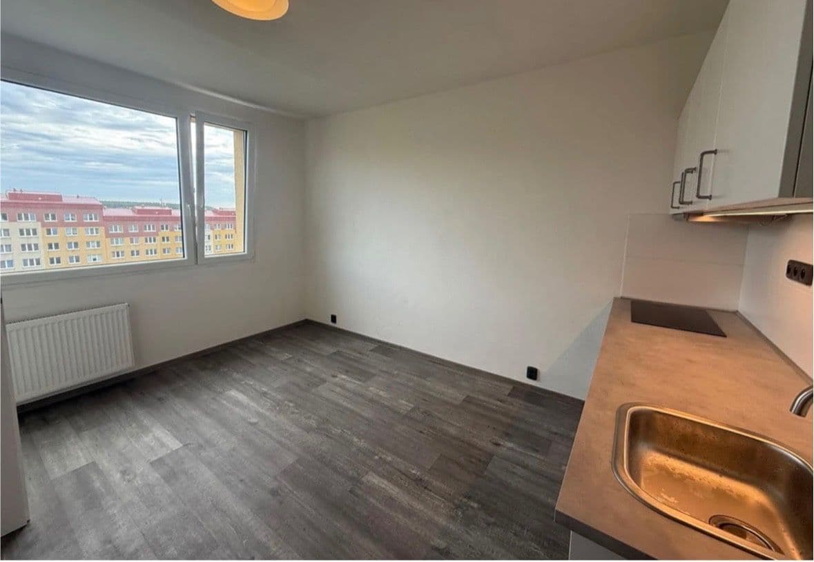 Pronájem bytu 1+1 35 m², Marš. Rybalka, Most, Ústecký kraj Pronájem bytu 1+1 35 m², Marš. Rybalka, Most, Ústecký kraj