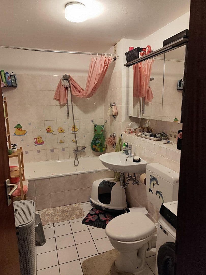 Pronájem bytu 3+1 75 m², Wuppertal, Severní Porýní-Vestfálsko Pronájem bytu 3+1 75 m², Wuppertal, Severní Porýní-Vestfálsko