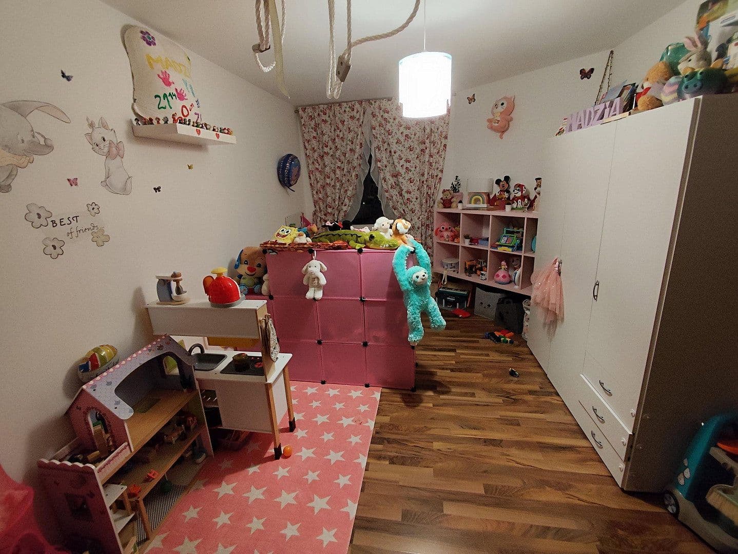 Pronájem bytu 3+1 75 m², Wuppertal, Severní Porýní-Vestfálsko Pronájem bytu 3+1 75 m², Wuppertal, Severní Porýní-Vestfálsko