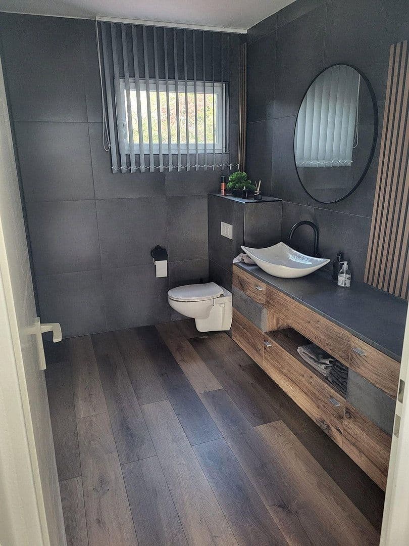 Pronájem nebytového prostoru 2.740 m², Blumenstraße 4a, Osterhofen, Bavorsko Pronájem nebytového prostoru 2.740 m², Blumenstraße 4a, Osterhofen, Bavorsko