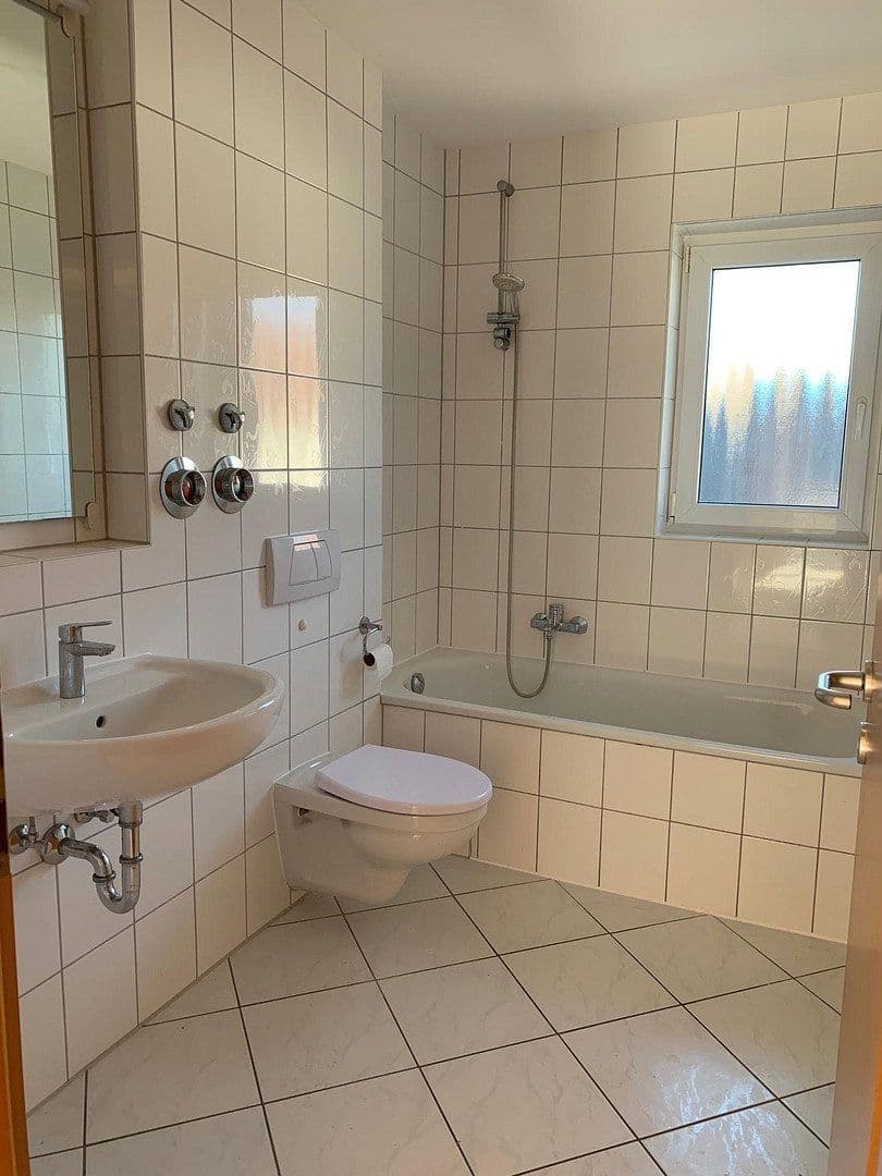 Prodej bytu 3+1 75 m², Hahlgartenstraße 21, Griesheim, Hessen Prodej bytu 3+1 75 m², Hahlgartenstraße 21, Griesheim, Hessen