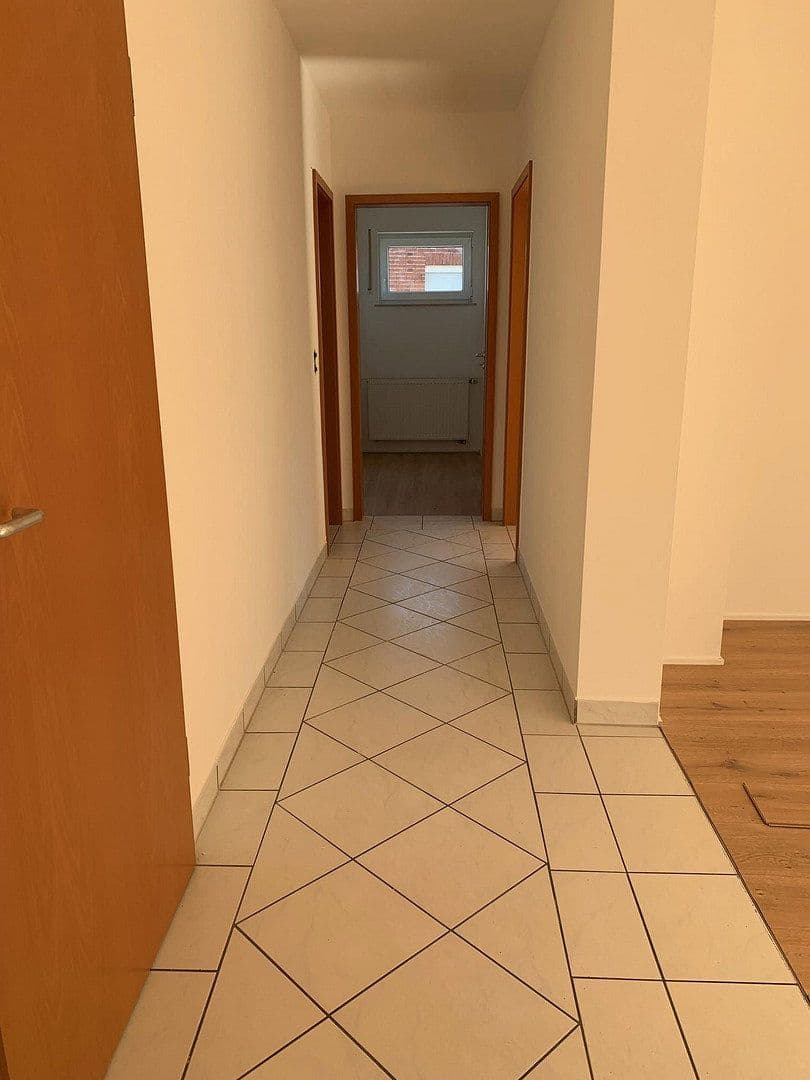 Prodej bytu 3+1 75 m², Hahlgartenstraße 21, Griesheim, Hessen Prodej bytu 3+1 75 m², Hahlgartenstraße 21, Griesheim, Hessen