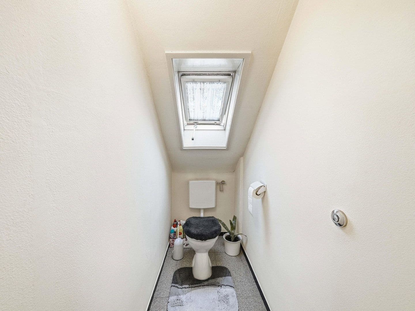 Prodej bytu 4+1 62 m², Drackensteinstraße 50, Stuttgart, Bádensko-Württembersko Prodej bytu 4+1 62 m², Drackensteinstraße 50, Stuttgart, Bádensko-Württembersko