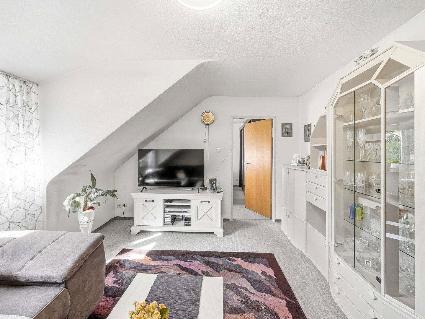 Prodej bytu 4+1 62 m², Drackensteinstraße 50, Stuttgart, Bádensko-Württembersko Prodej bytu 4+1 62 m², Drackensteinstraße 50, Stuttgart, Bádensko-Württembersko