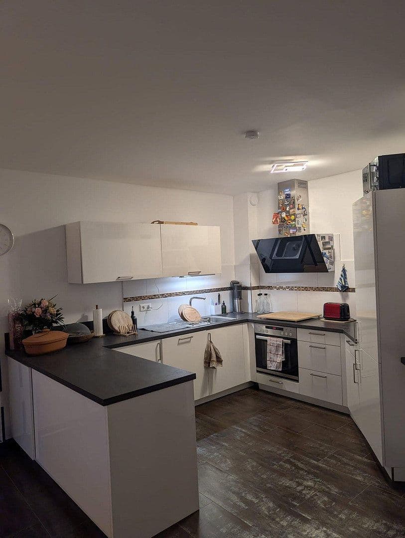 Pronájem bytu 3+1 85 m², Westerstraße 1, Lehrte, Dolní Sasko Pronájem bytu 3+1 85 m², Westerstraße 1, Lehrte, Dolní Sasko
